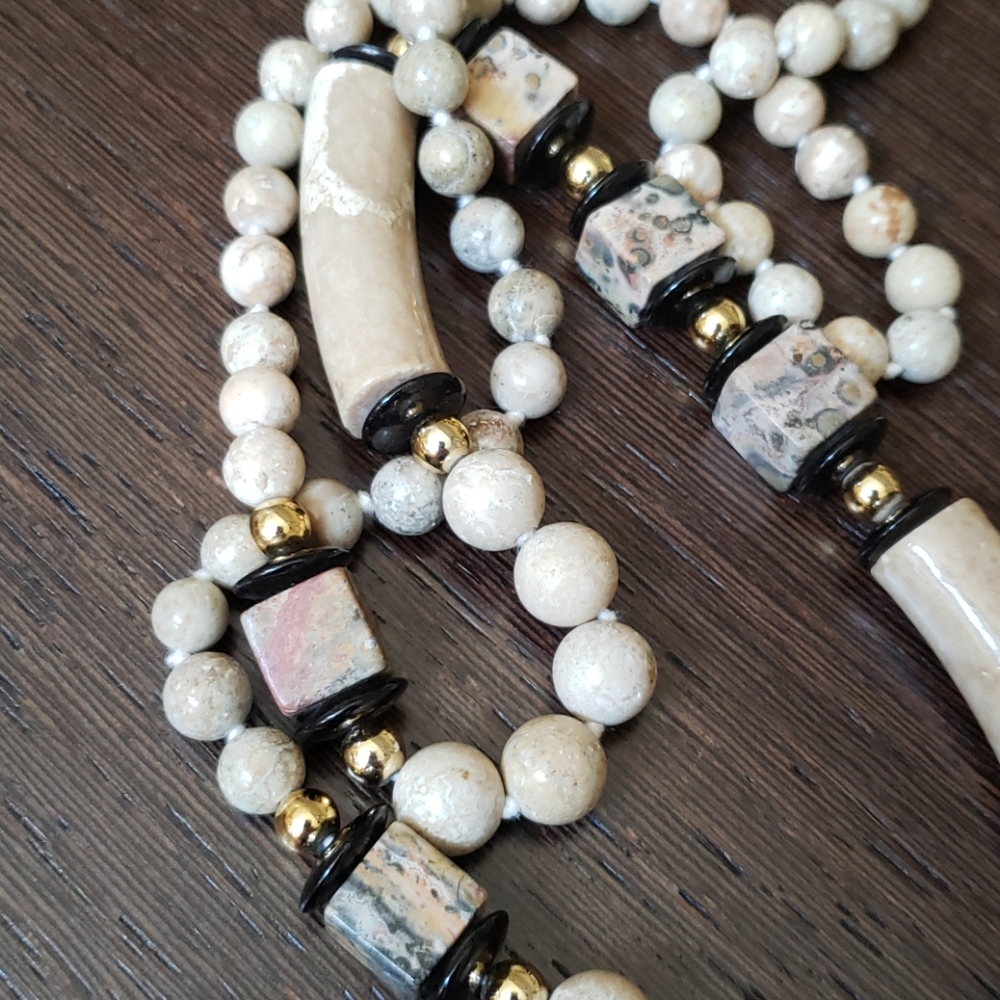 VTG beige Jasper, Onyx necklace - Picture 5 of 8
